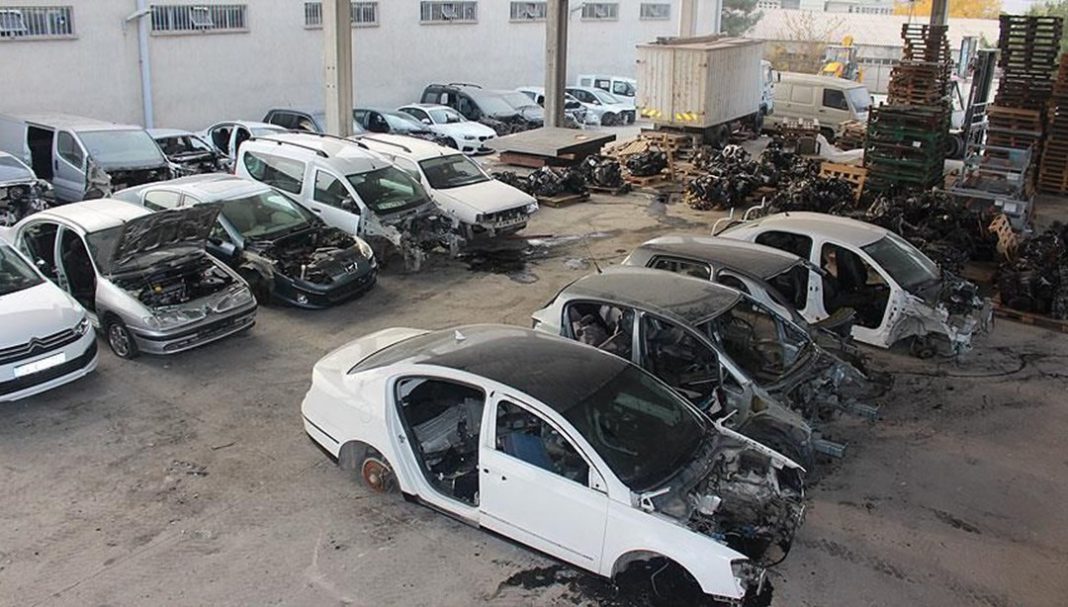 Servis Fiyatı Ödemeyi Bırak: Çıkma Parça ile %70 Tasarruf Mümkün