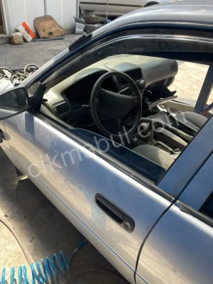 1999-2001 model toyota corolla kapı