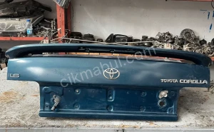 1993-1998 model toyota corolla orjinal çıkma bagaj kapağı